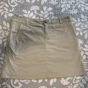 Ladies golf skort